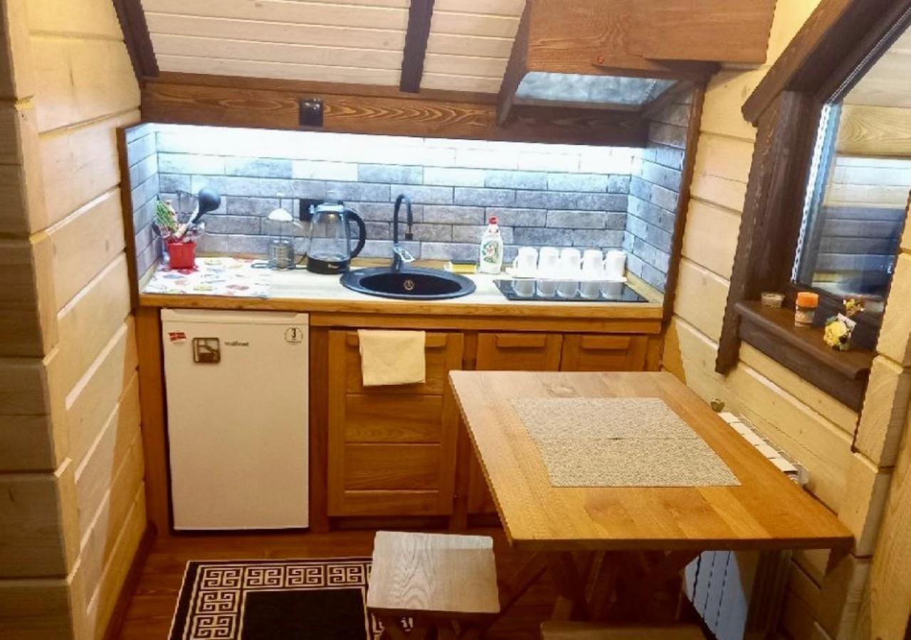 Еко Будинок В Горах Verkhnyaya Bystra Exteriör bild